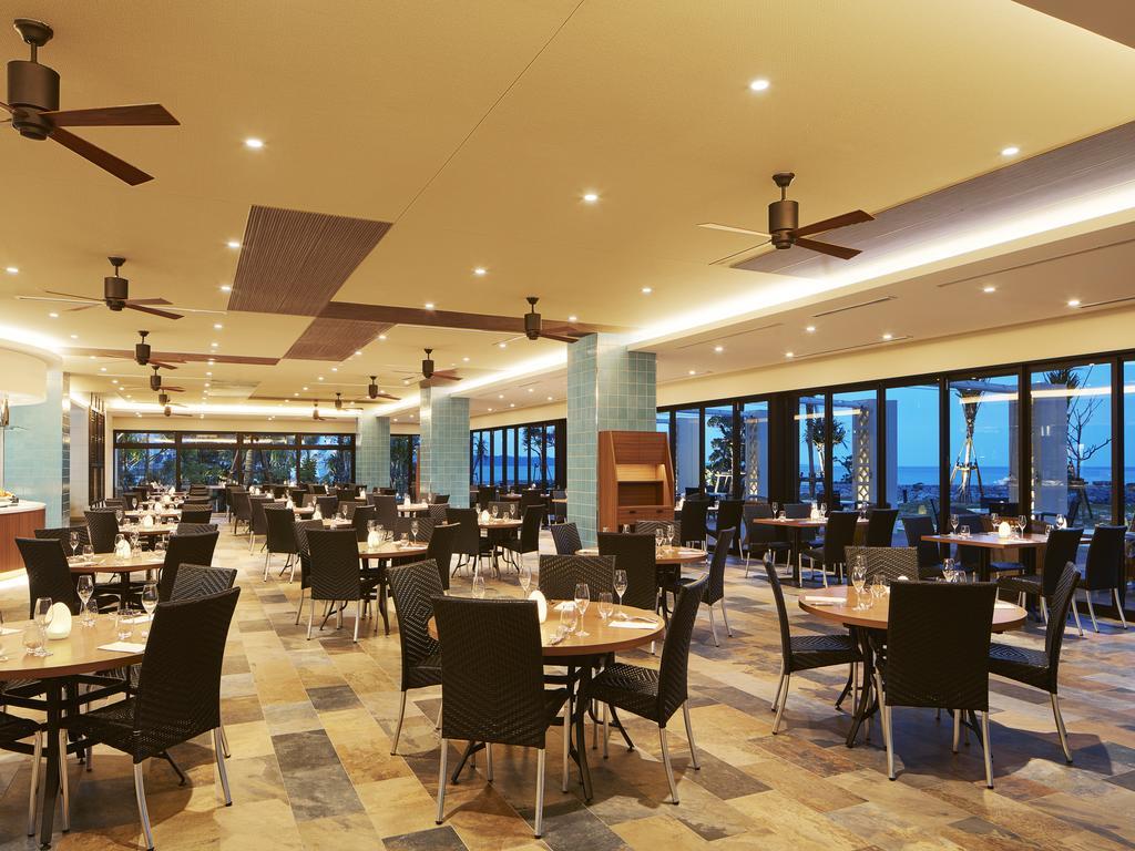 Sheraton Okinawa Sunmarina Resort Онна Экстерьер фото