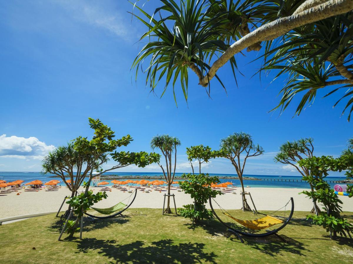 Sheraton Okinawa Sunmarina Resort Онна Экстерьер фото
