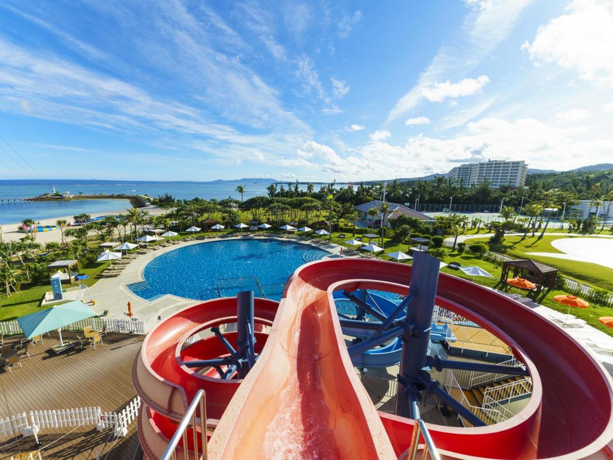 Sheraton Okinawa Sunmarina Resort Онна Экстерьер фото