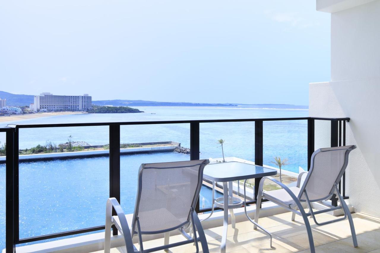 Sheraton Okinawa Sunmarina Resort Онна Экстерьер фото